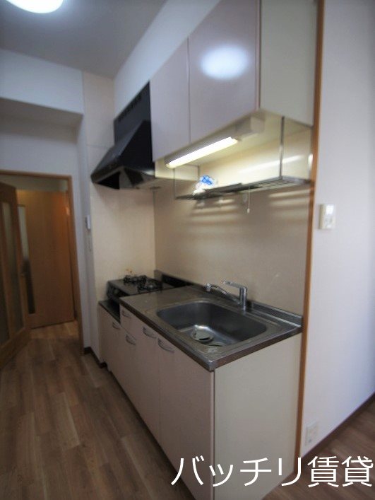 キッチン　同型タイプの為、現状を優先致します。