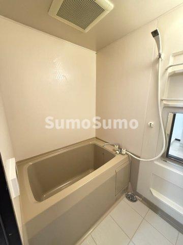 バス・シャワールーム　ゆったり過ごせるお風呂です