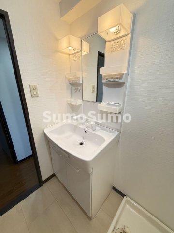 洗面設備　使いやすい洗面所です