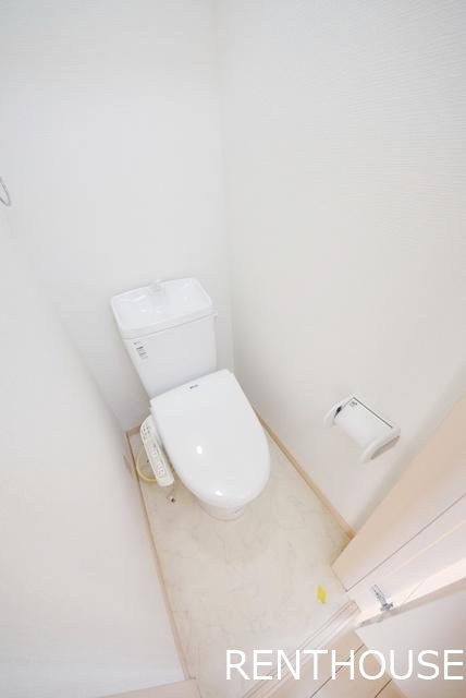 トイレ　別号室の写真です