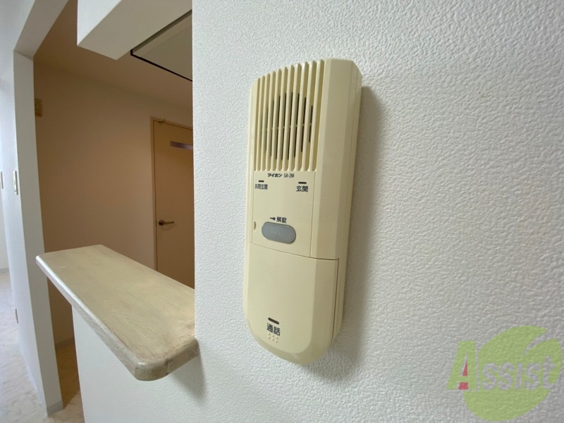 セキュリティ　インターホンは通話ができるので急な訪問があっても安心です。