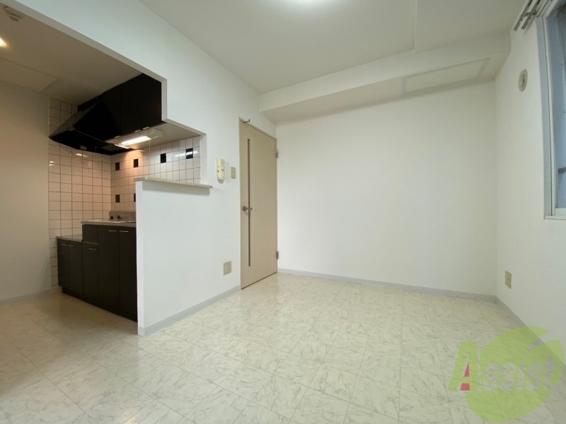 居室・リビング　明るいお部屋は気持ちよく過ごせそうですね。