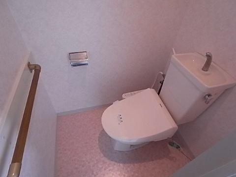 トイレ　シャワー付トイレ