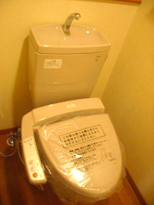 トイレ　清潔感のあるトイレです