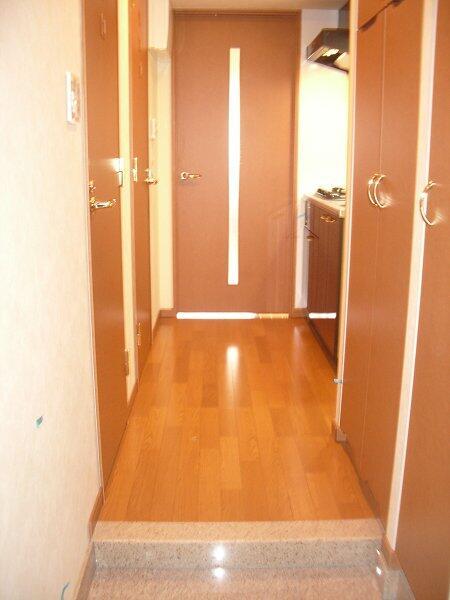玄関　玄関を入ったところ