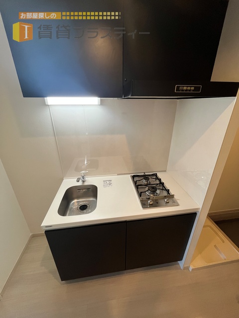 キッチン　調理スペースもしっかり確保。