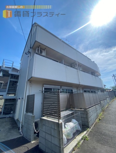 建物外観　真間川の流れを感じられる物件。。