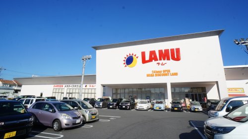 コンビニ　デイリーヤマザキ　奈良神殿店（コンビニ）まで593m