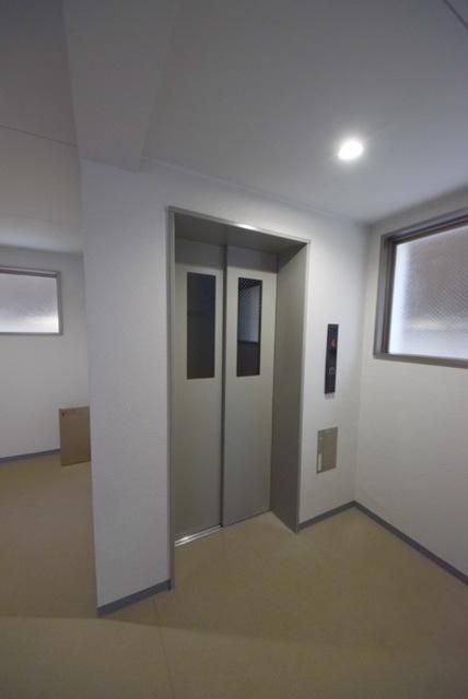 その他設備　エレベーター