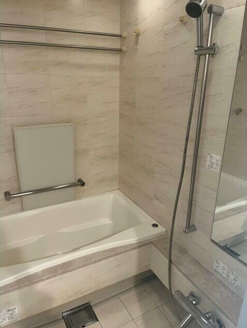 バス・シャワールーム　※こちらの写真は他部屋になり参考写真です