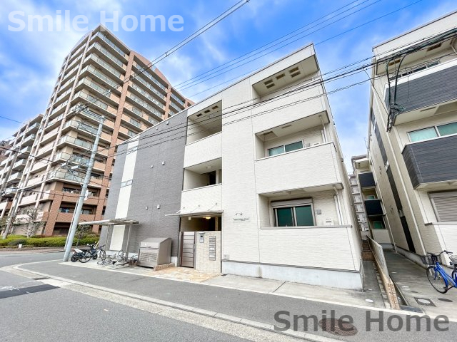 建物外観　オートロック付きの人気シリーズです