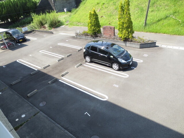 駐車場　駐車場