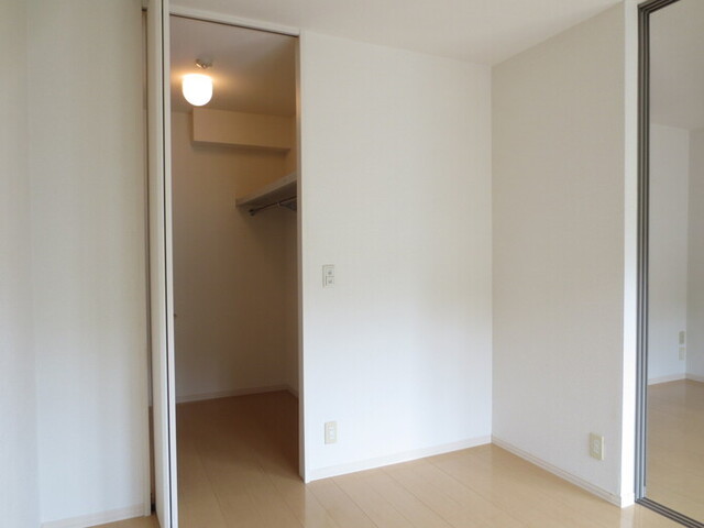 収納　１０３　ウォークインクローゼット