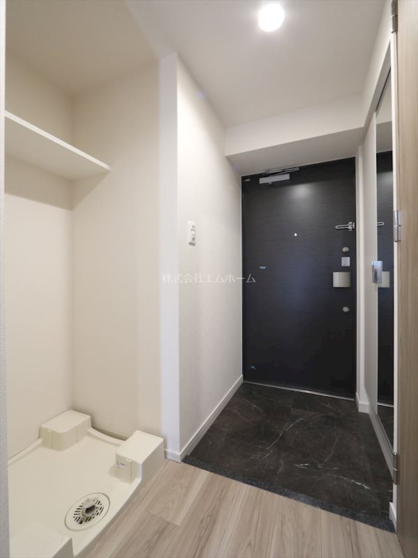 玄関　玄関　シューズボックス充実しています