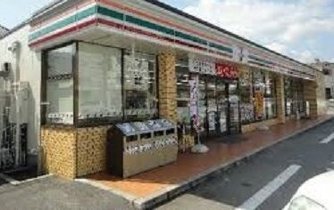 コンビニ　セブンイレブン高取北店（コンビニ）まで1400m