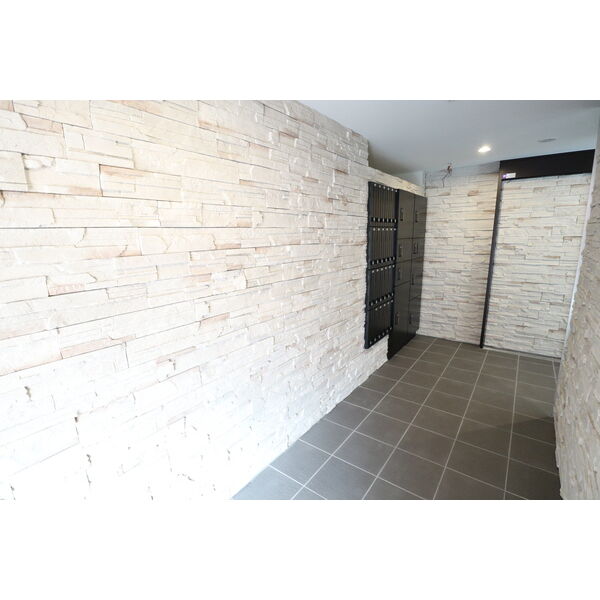 ロビー　建物の内部です