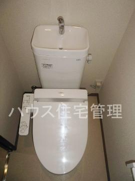 トイレ　シャワー付トイレ