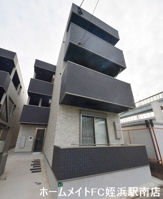 建物外観　★人気の築浅ペット可物件！★