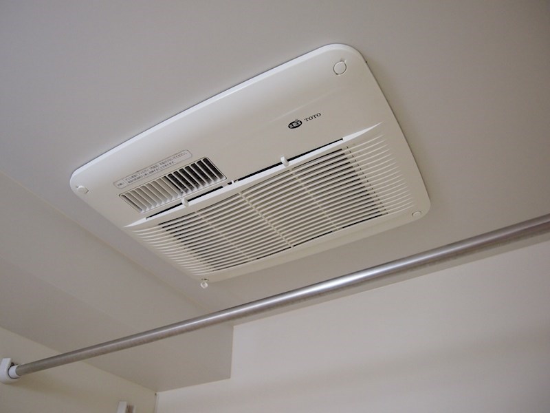 バス・シャワールーム　浴室乾燥機