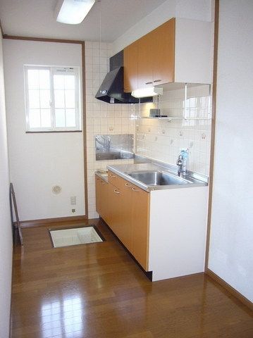 その他部屋・スペース　窓付き床下収納広々キッチンスペース