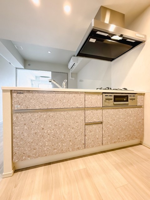 キッチン　※写真は同タイプ住戸です。