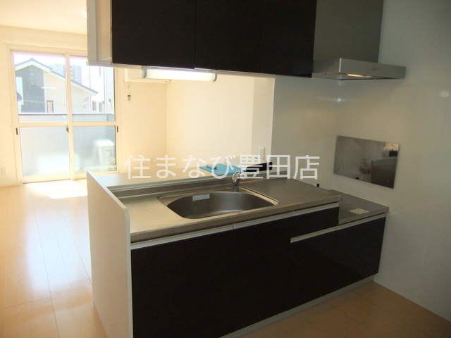 キッチン　同型別部屋写真
