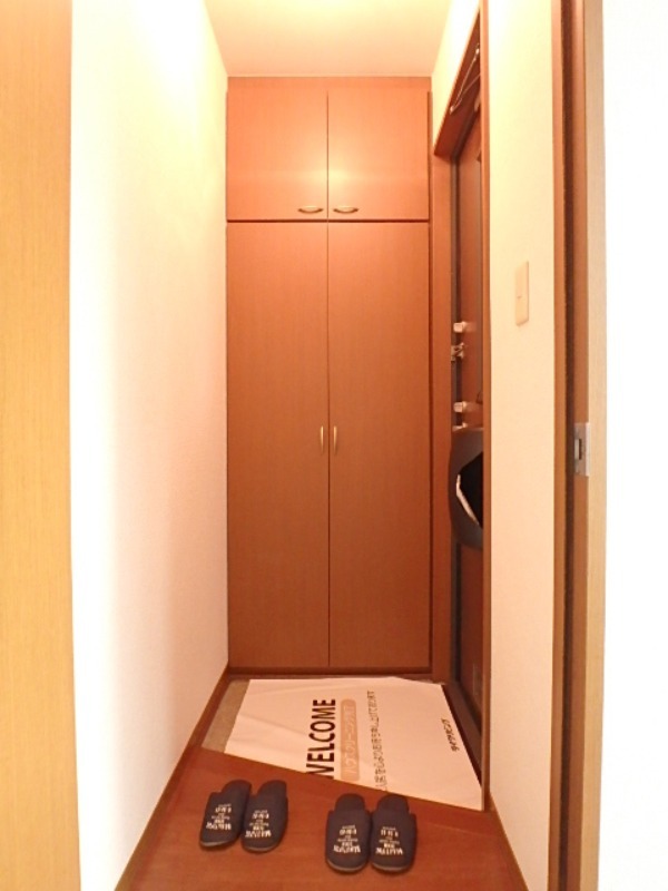 玄関　図面と現状に相違がある場合には現状を優先