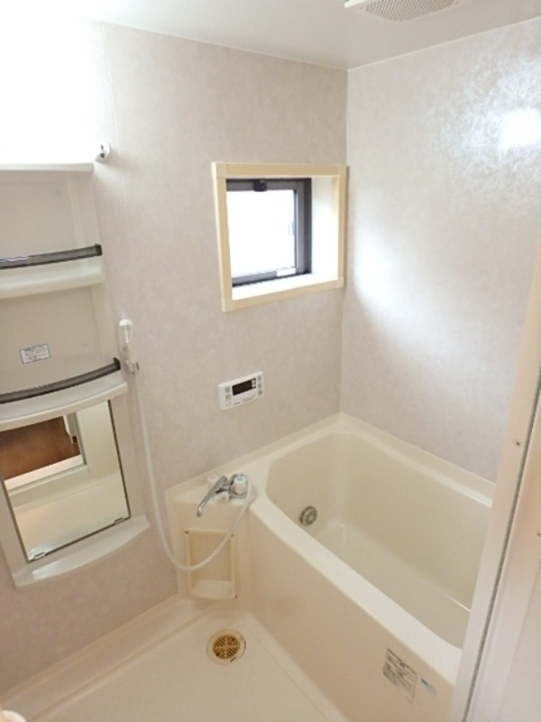 バス・シャワールーム　図面と現状に相違がある場合には現状を優先