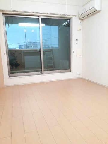 居室・リビング　居間です