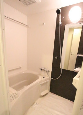 バス・シャワールーム　※別部屋の参考写真です。