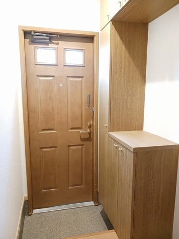 玄関　シンプルで使いやすい玄関です