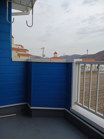 バルコニー　開放的で明るい空間を演出してくれるバルコニーです