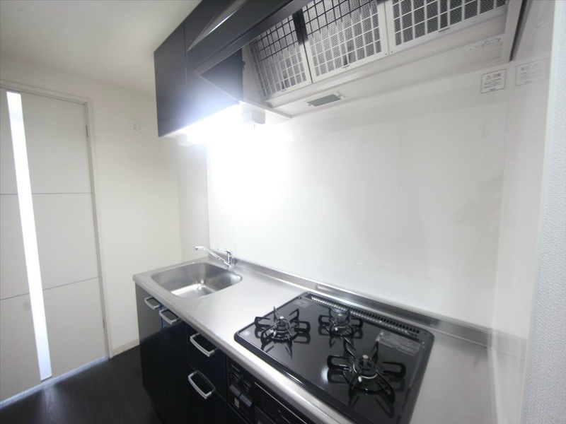 キッチン　システムキッチン（ガス3口グリル）冷蔵庫レンジ等用意できます