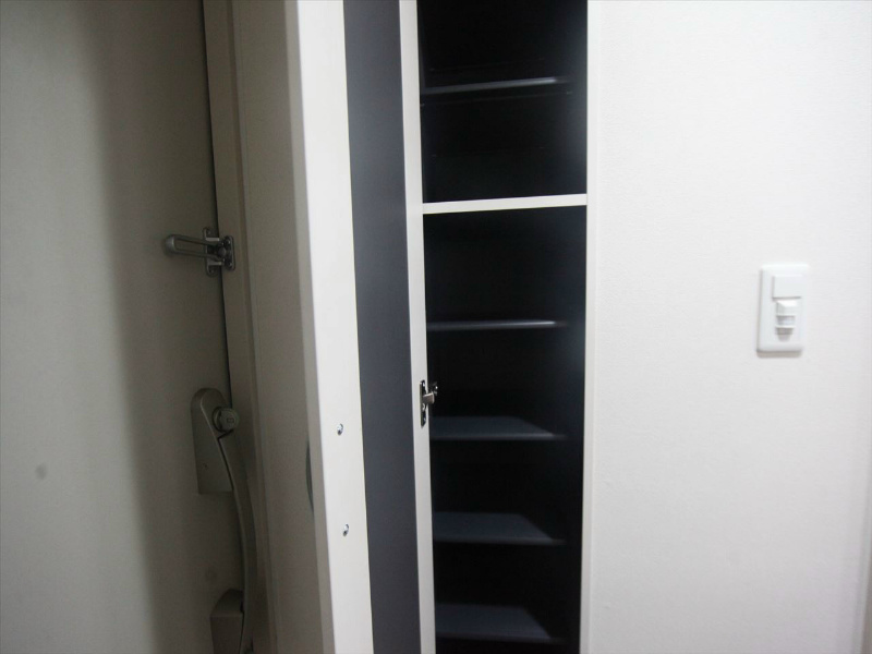 玄関　玄関　シューズボックス（収納充実してます）