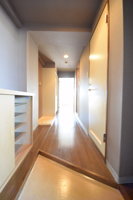 玄関　～ただいまっ～別部屋参照～