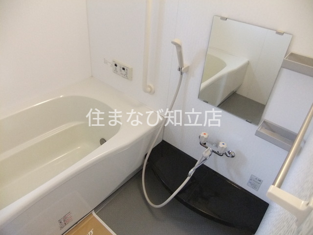 バス・シャワールーム　同型別部屋写真