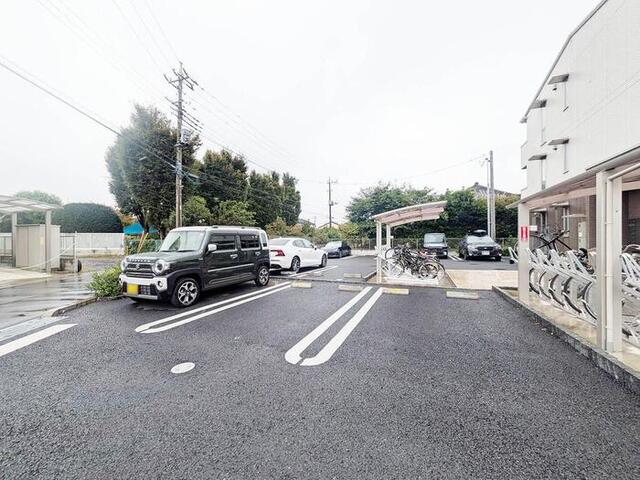 駐車場　駐車場