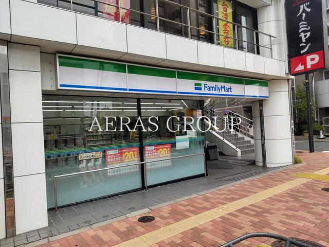 コンビニ　ファミリーマート 江戸川中央店（コンビニ）まで122m