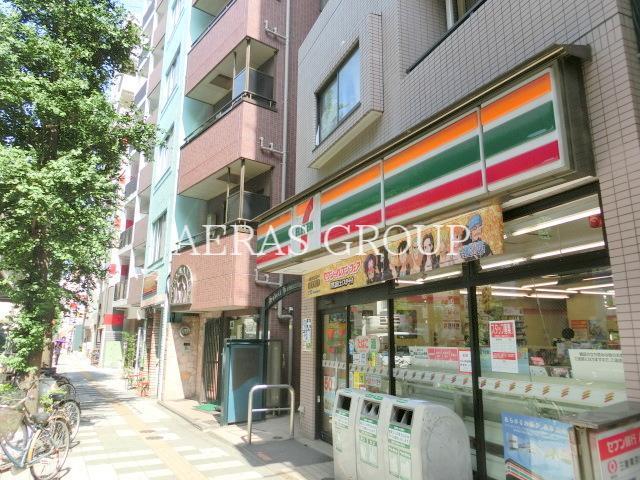 コンビニ　セブンイレブン世田谷駒沢4丁目店（コンビニ）まで221m