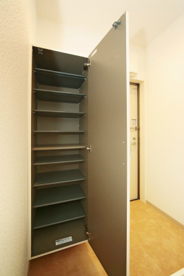 玄関　シューズボックス