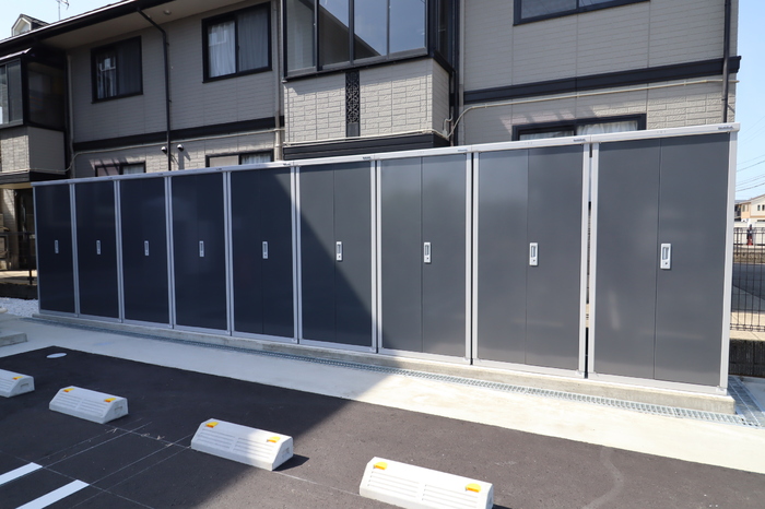 その他設備　タイヤなどしまえるトランクルームもございます♪