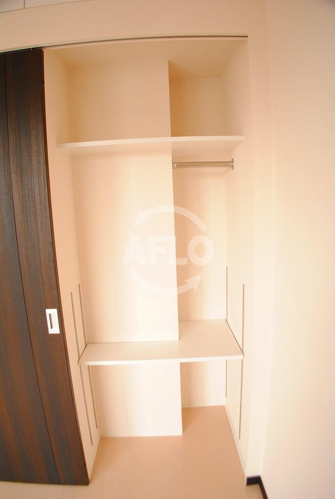 収納　エステムプラザ心斎橋EASTIVブランディア　クローゼット