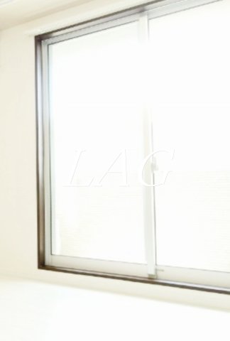 居室・リビング　洋室のお部屋です。（同仕様です。）