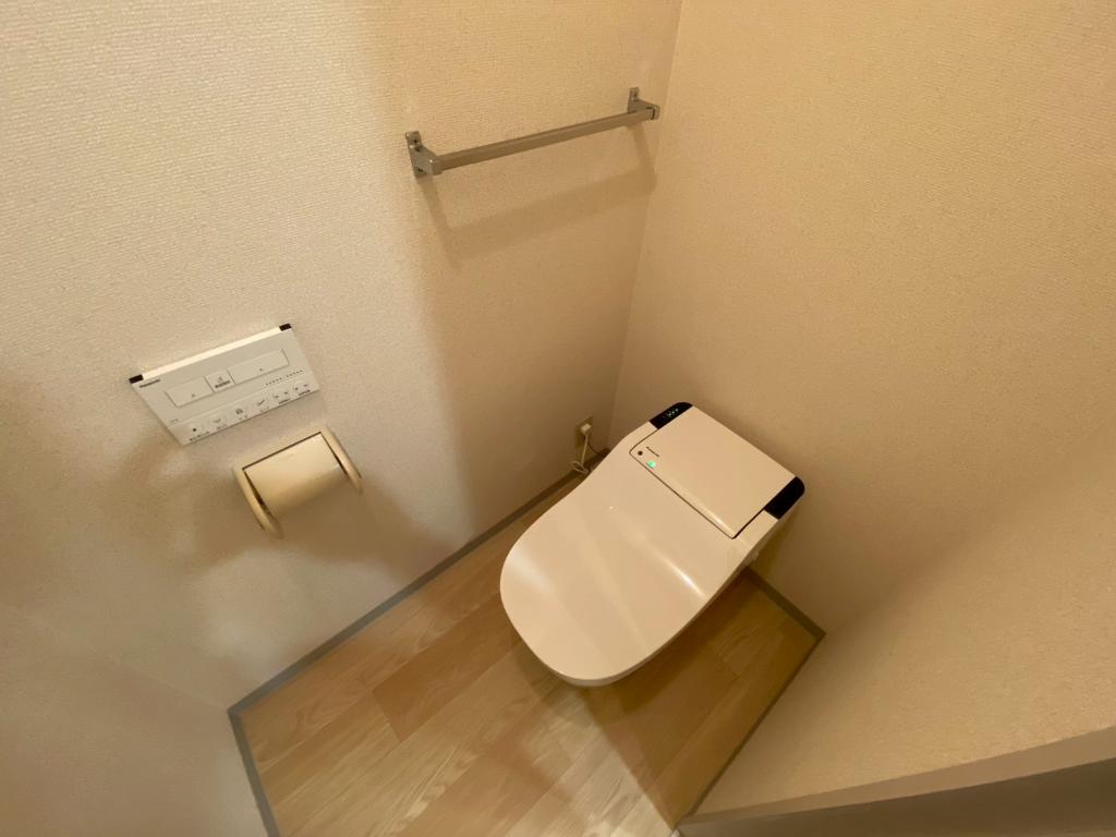 トイレ　ファミーユ桐畑