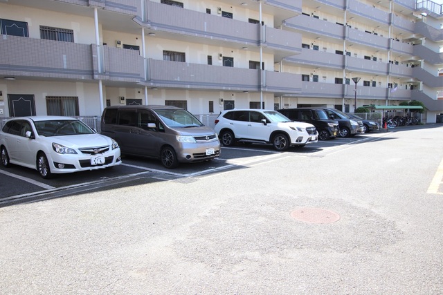 駐車場　駐車場（要空き確認）