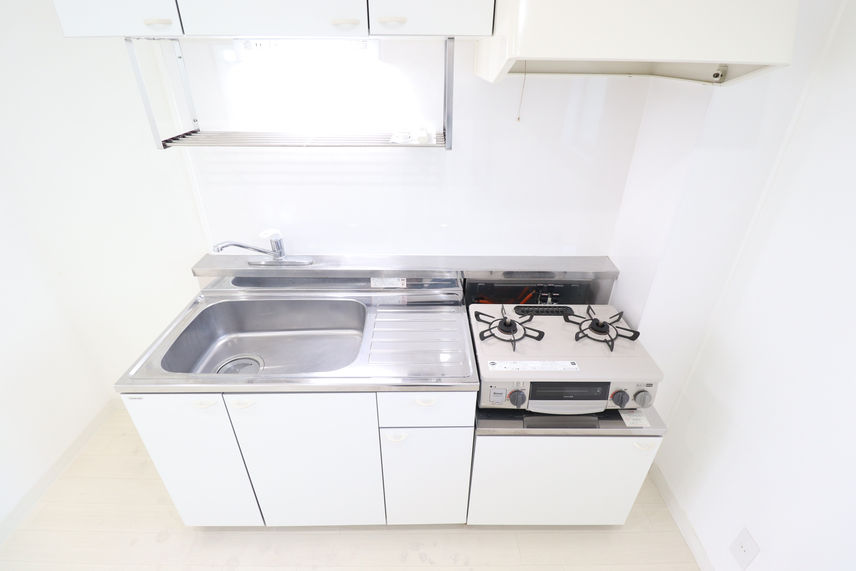 キッチン　嬉しいコンロ付きのキッチン♪