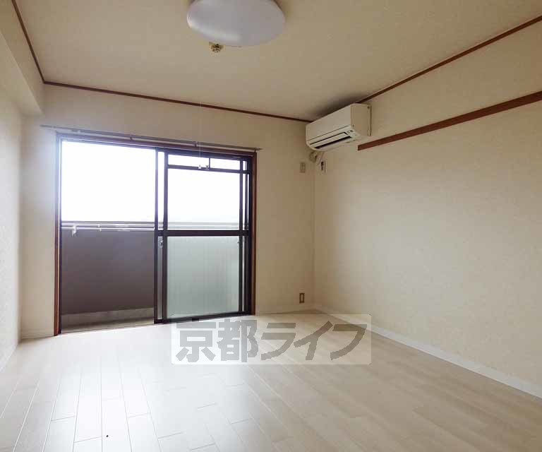 居室・リビング　明るいお部屋