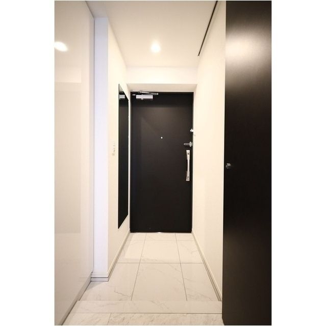 玄関　同タイプ別号室のお写真です。