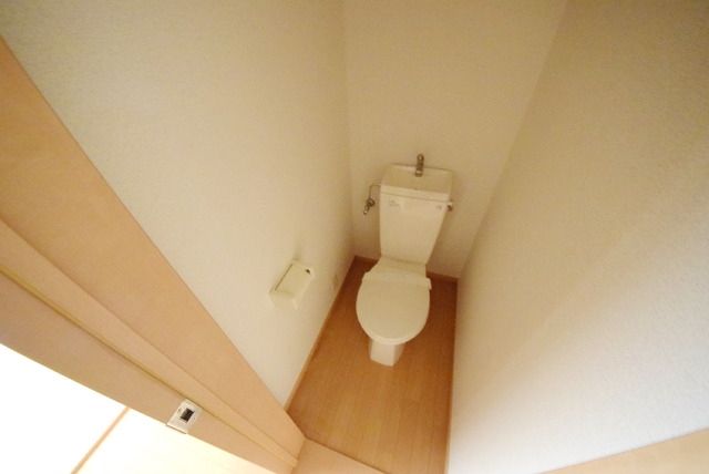 トイレ　清潔感のある洋式トイレです