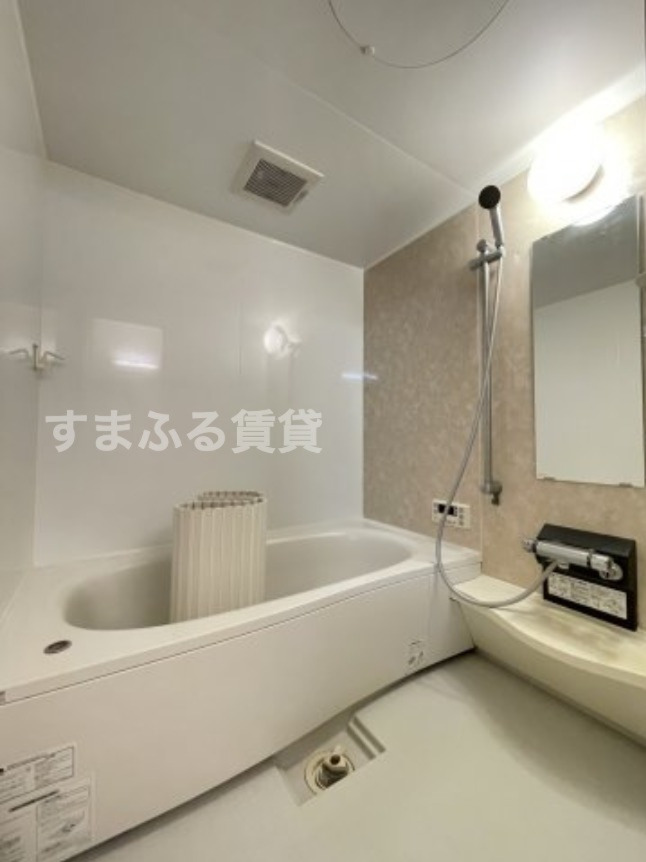 バス・シャワールーム　同仕様　同施工会社　風呂